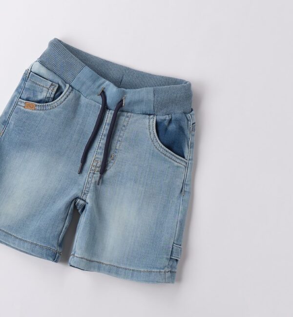 Pantalone denim corto
