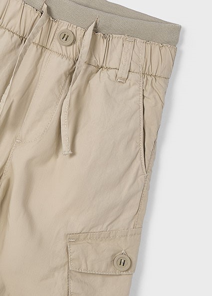 Pantalone cargo con patente