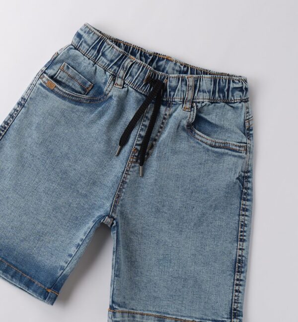 Pantalone denim corto
