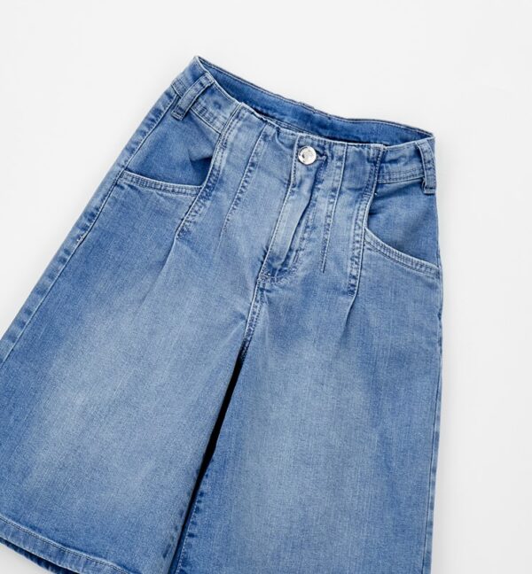 Pantalone denim corto