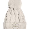 Pom pom beanie